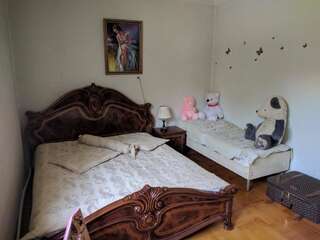 Отели типа «постель и завтрак» Arpi B&B Vahagni Двухместный номер Делюкс с 1 кроватью (для 2 взрослых и 1 ребенка)-4